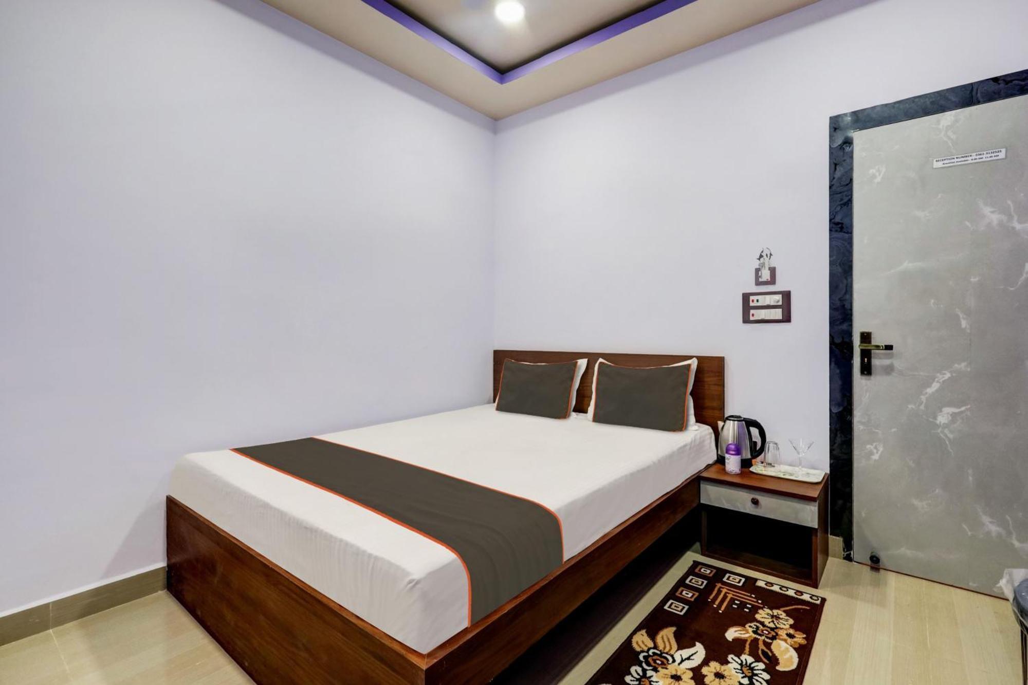 Collection O Ashirbad Lodge Guwahati Exterior foto