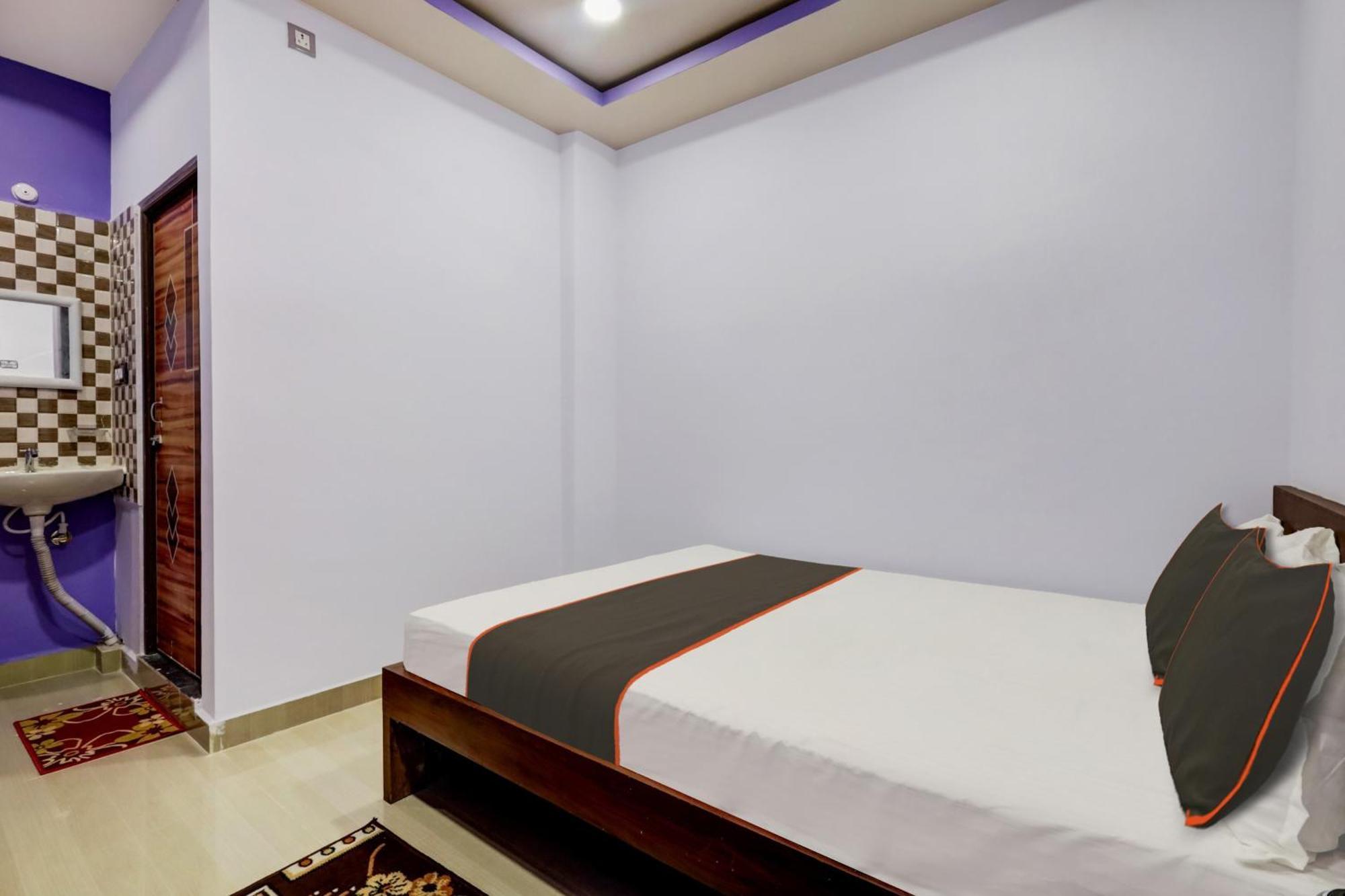 Collection O Ashirbad Lodge Guwahati Exterior foto
